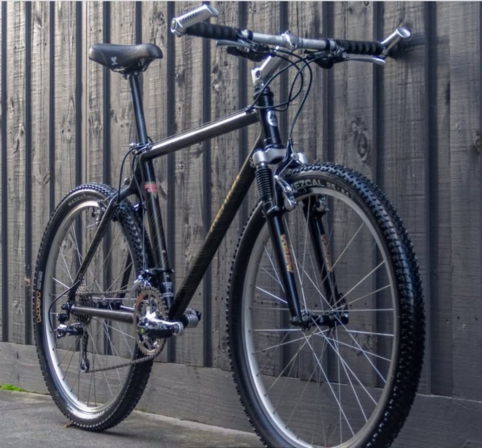 1994 Merida Dura Carbon 990 Retro Carbon Mountain Bike