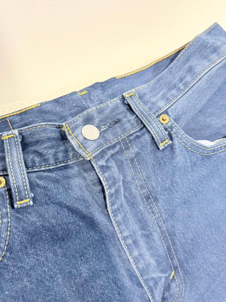 Vintage Levi’s 516 Red Tab Jeans — W34 L32 | Classic Blue Denim