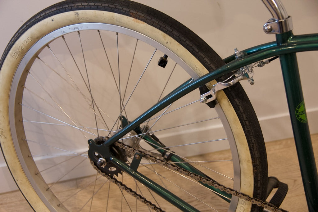 Schwinn Select Series — Vintage 3-Speed Cruiser | Lime Green & Deep Teal | 26-Inch